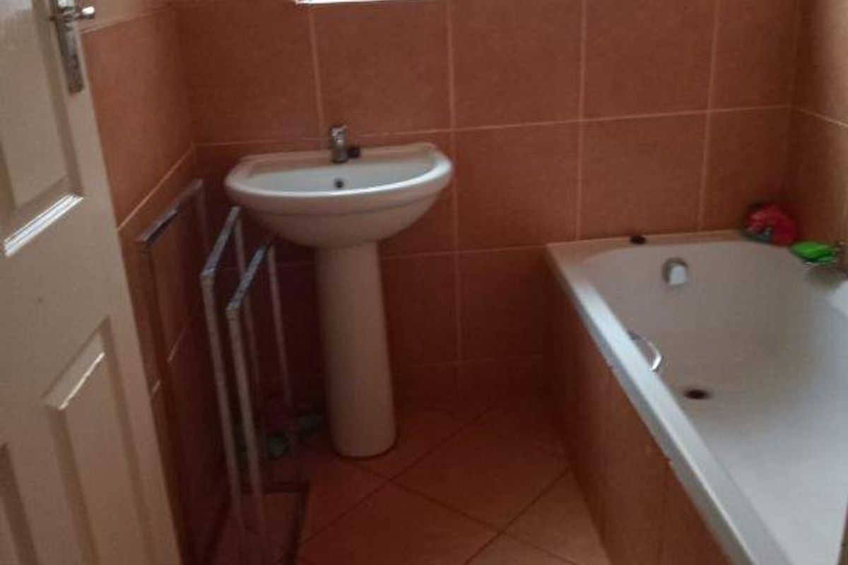 3 Bed House in Pretoria North for Sale - Photo 4