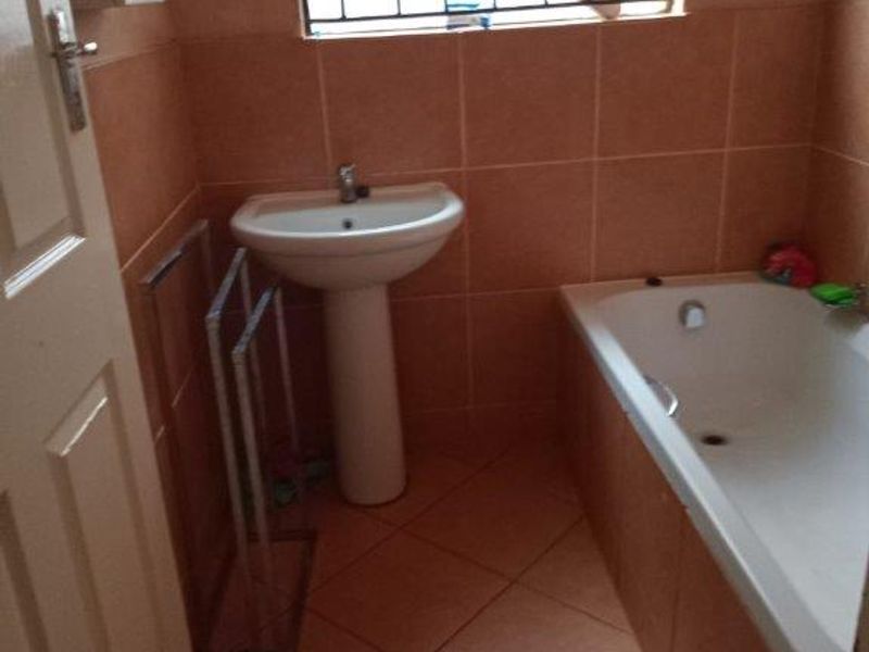 3 Bed House in Pretoria North for Sale - Photo 4