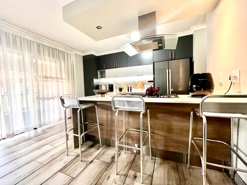 Modern 2 Bedroom Apartment with Spacious Balcony in Umthunzi Valley, Carlswald - Photo 4