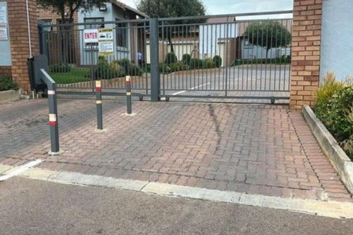 TWO BEDROOMS AND ONE FULL BATHROOM - Photo 4