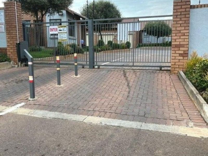 TWO BEDROOMS AND ONE FULL BATHROOM - Photo 4