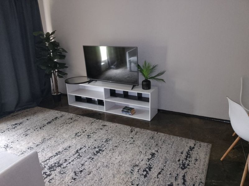 Affordable 2 Bedroom Apartment for Sale in Windsor East – Perfect for First-Time Buyers - Photo 9