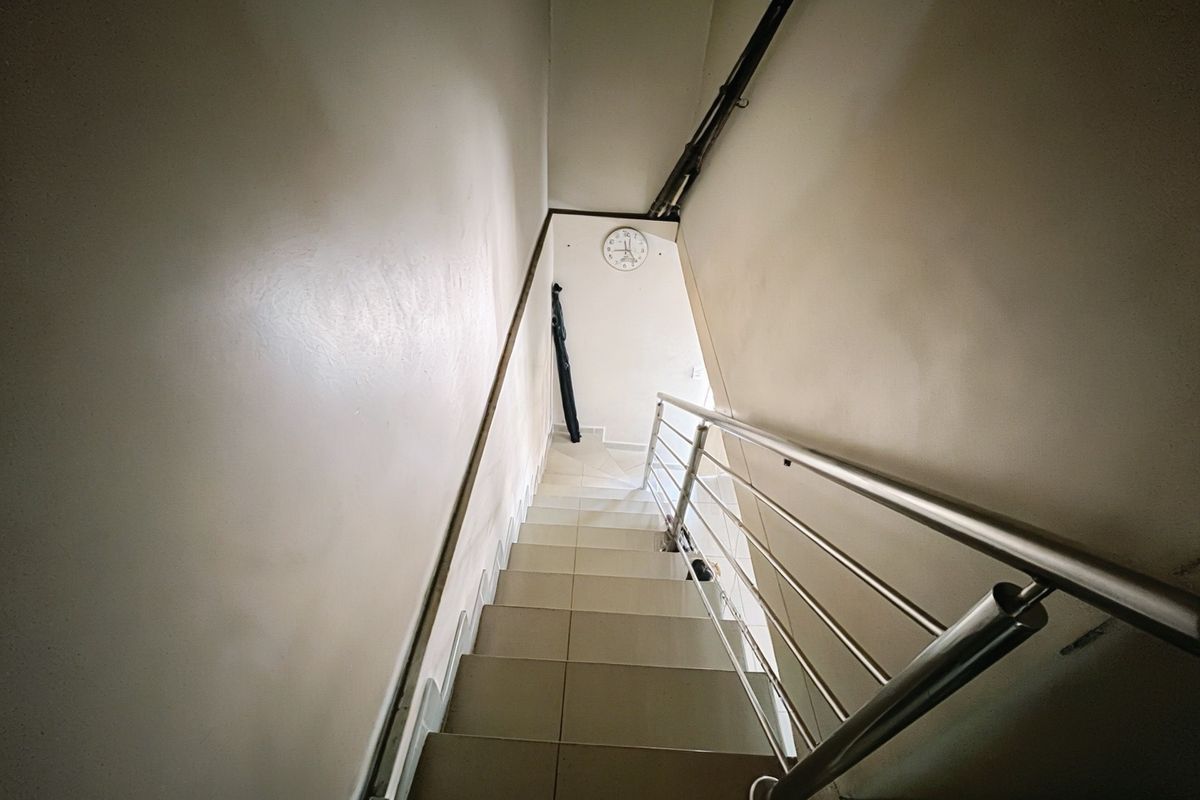 Reduced to Sell:  Cozy 2-Bedroom Duplex with Access to Key Amenities, CBD, Westville and Pine Town - Photo 5