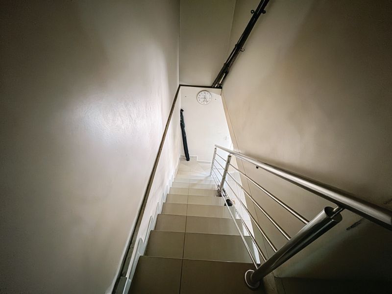 Reduced to Sell:  Cozy 2-Bedroom Duplex with Access to Key Amenities, CBD, Westville and Pine Town - Photo 5