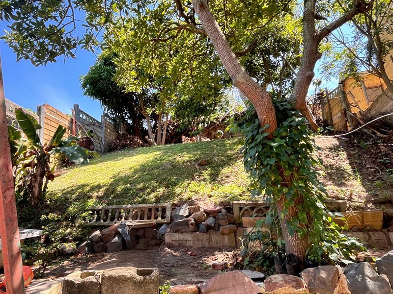 Reduced to Sell:  Cozy 2-Bedroom Duplex with Access to Key Amenities, CBD, Westville and Pine Town - Photo 7