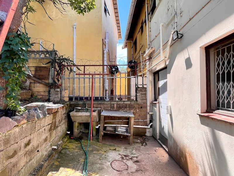 Reduced to Sell:  Cozy 2-Bedroom Duplex with Access to Key Amenities, CBD, Westville and Pine Town - Photo 6