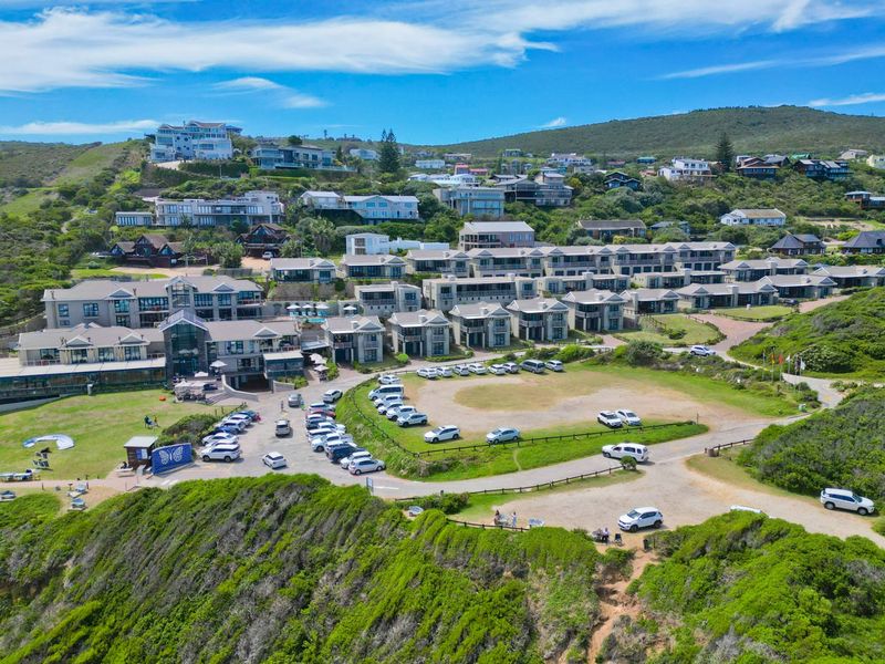 Resort just a short walk to the beach!  - Photo 3