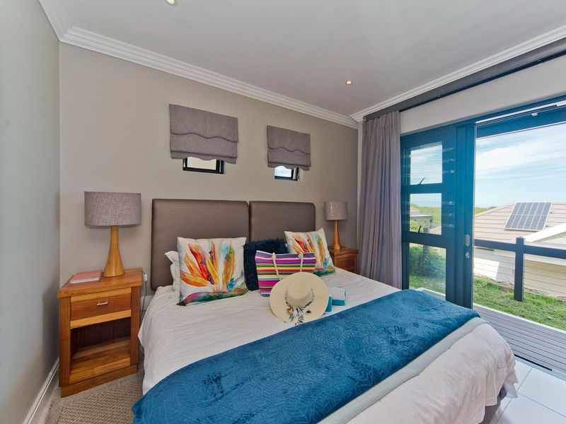 Resort just a short walk to the beach!  - Photo 9