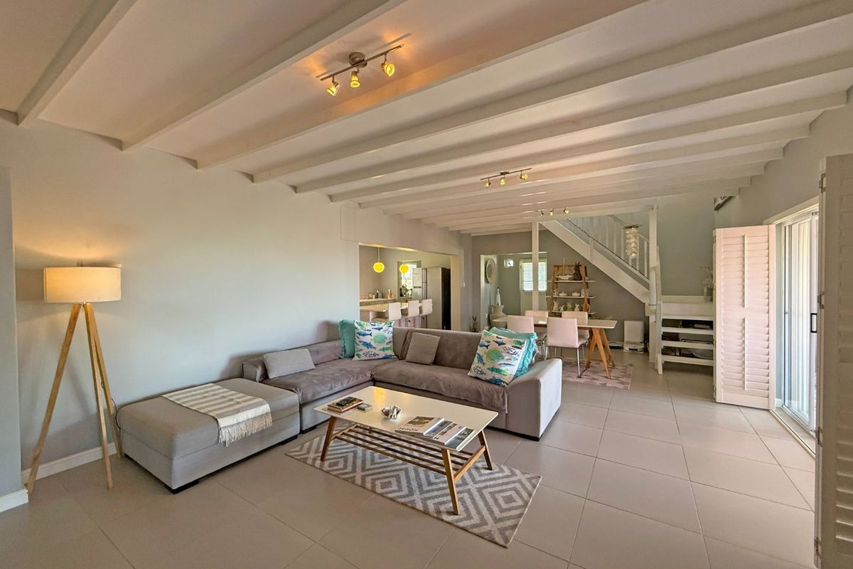 Elegant Coastal Family Living, 4 bedrooms, 4 Bathrooms in a Quiet Cul-de-Sac, Langebaan.  - Photo 3