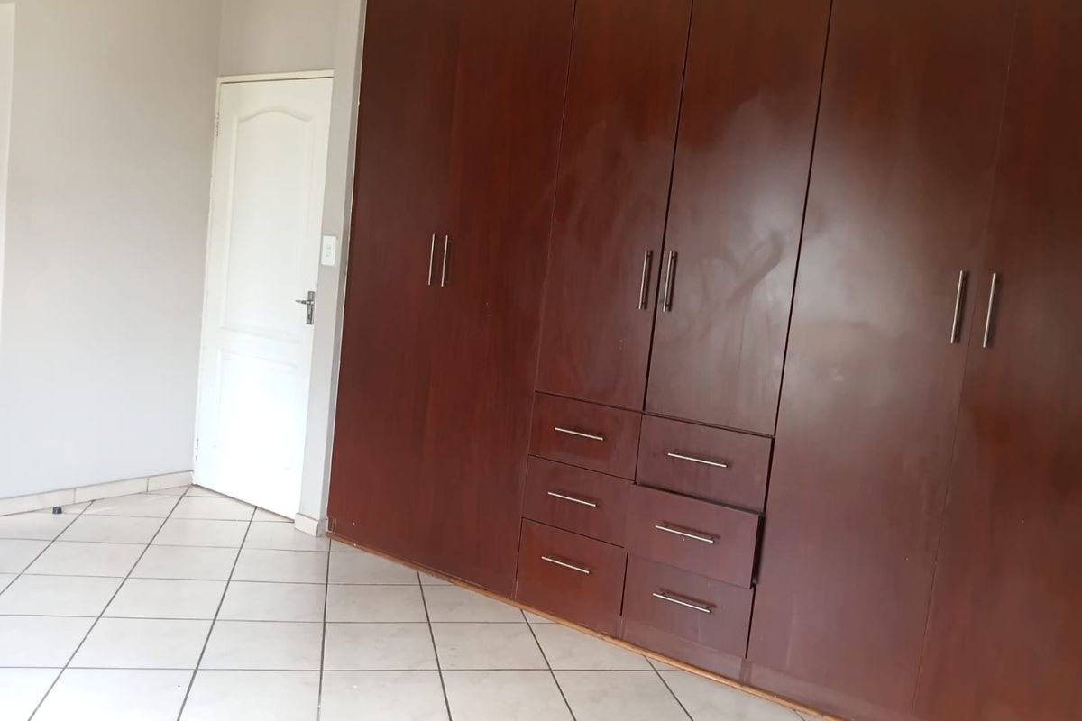 Beautiful Home for Sale in Secure Estate – Hoeveld Park - Photo 5