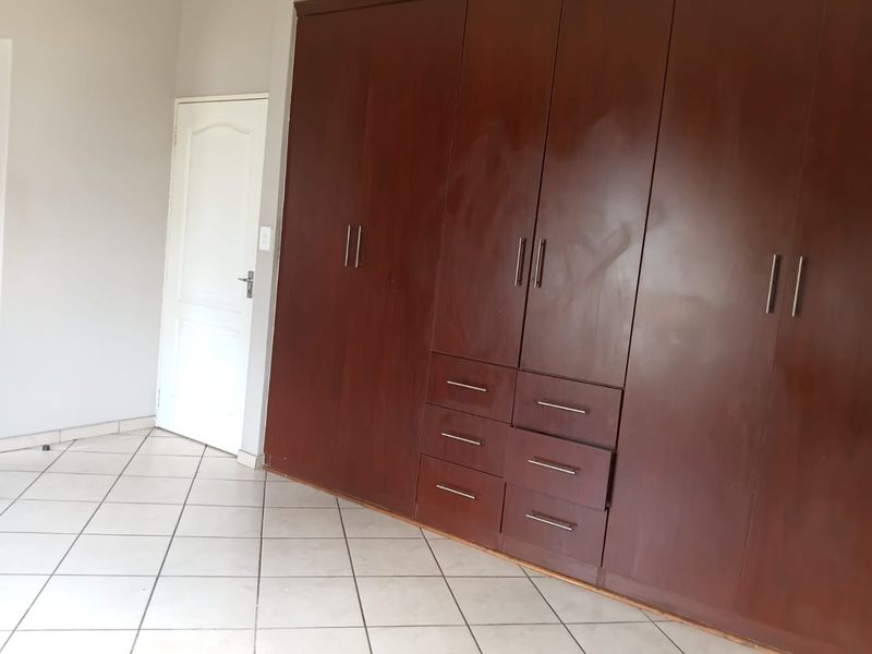 Beautiful Home for Sale in Secure Estate – Hoeveld Park - Photo 5