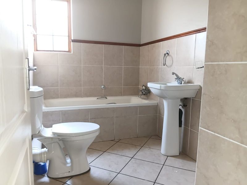 Beautiful Home for Sale in Secure Estate – Hoeveld Park - Photo 7