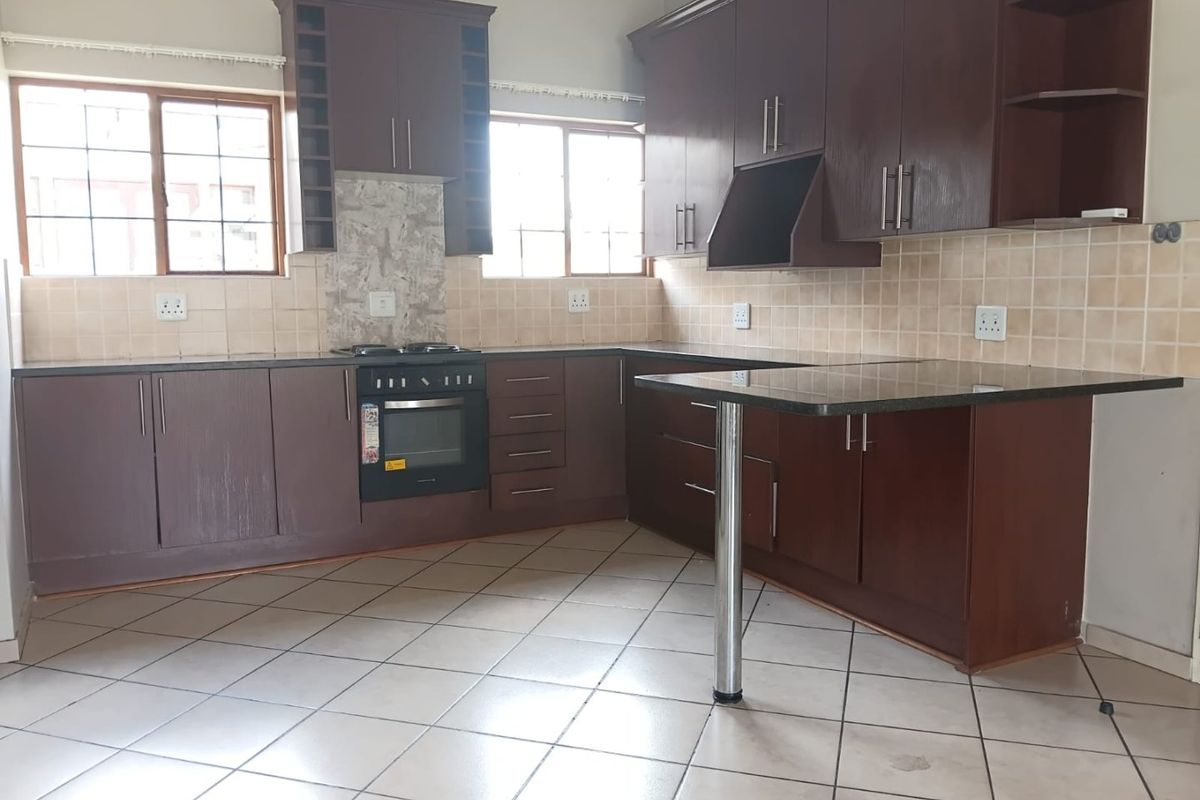 Beautiful Home for Sale in Secure Estate – Hoeveld Park - Photo 3