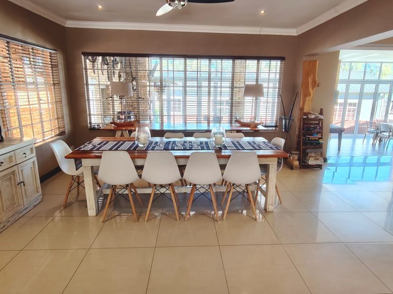 Spacious 8-Bedroom freestanding Home in the Tranquil town of Vaal Marina - Photo 5