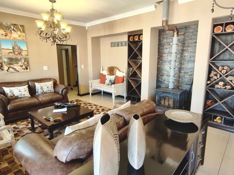 Spacious 8-Bedroom freestanding Home in the Tranquil town of Vaal Marina - Photo 8