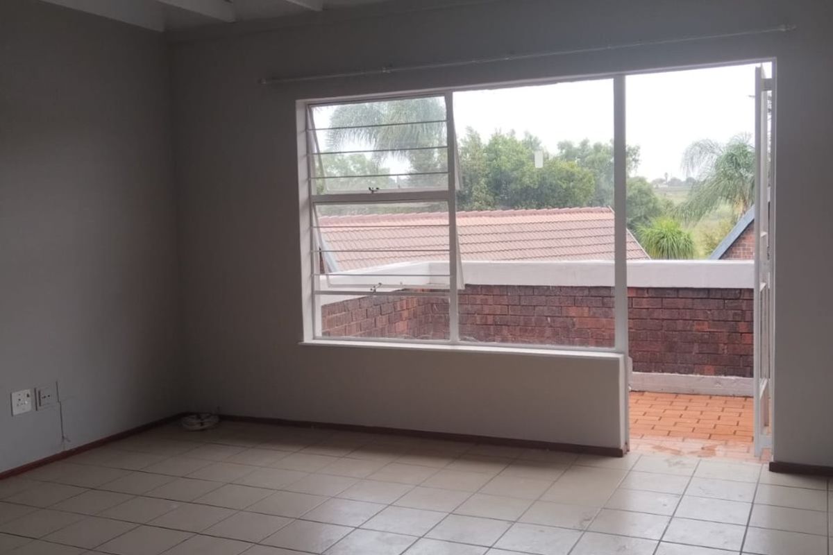 “Your Perfect First-Home Escape Awaits!” - Photo 3