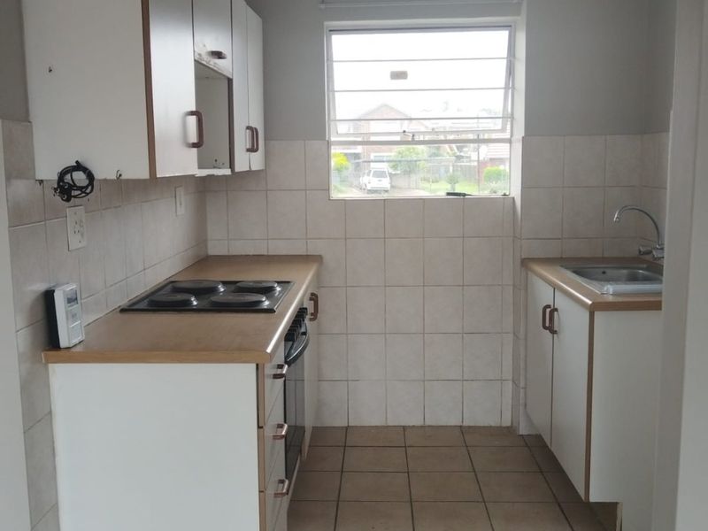 “Your Perfect First-Home Escape Awaits!” - Photo 10