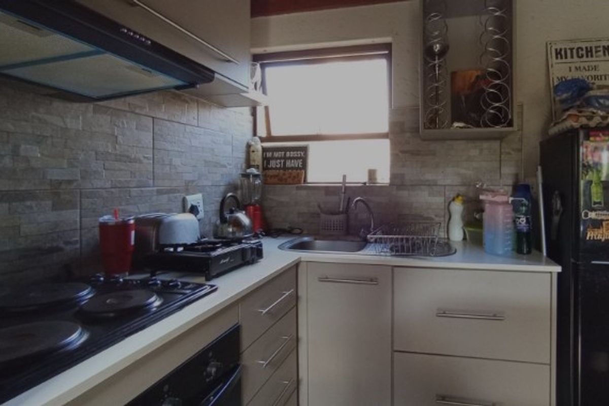 WELL PRICED LOFT  FOR SALE - Photo 3