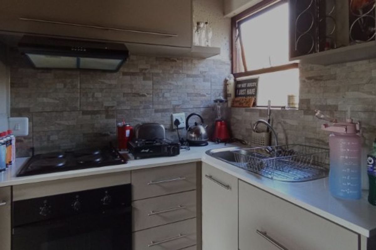 WELL PRICED LOFT  FOR SALE - Photo 5