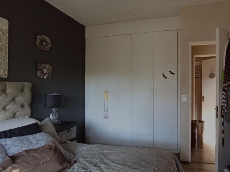 WELL PRICED LOFT  FOR SALE - Photo 6