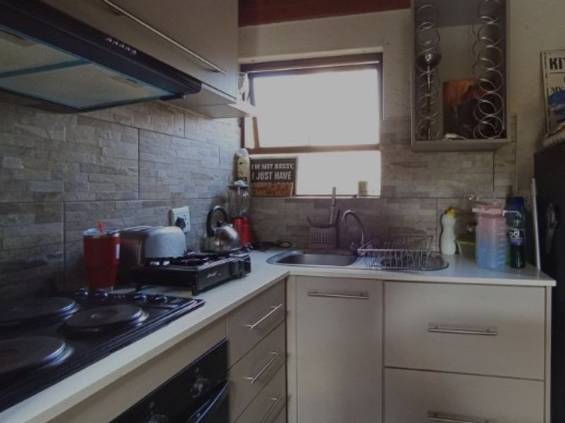 WELL PRICED LOFT  FOR SALE - Photo 4