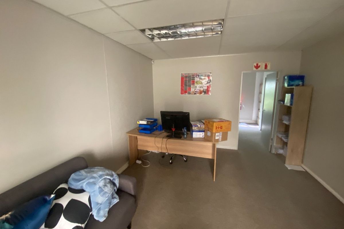 69m2 Commercial Space for Sale  - Photo 2