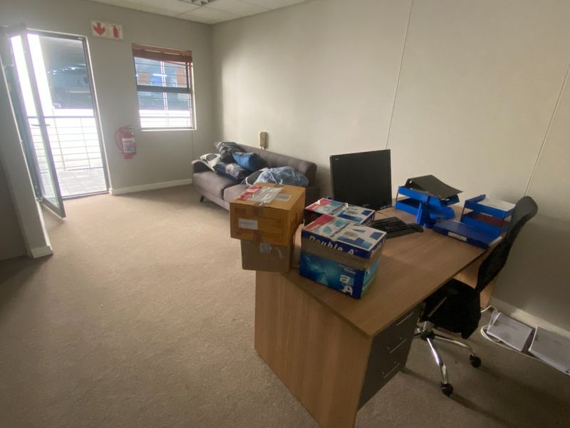 69m2 Commercial Space for Sale  - Photo 7