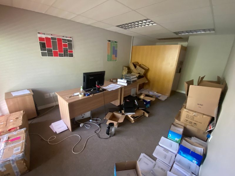 69m2 Commercial Space for Sale  - Photo 4