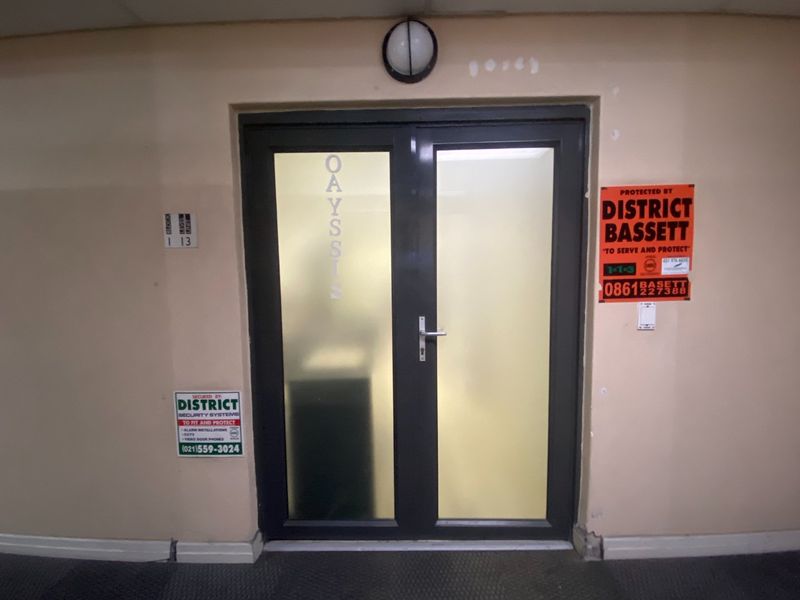 87m2  Retail Premises for Sale  - Photo 3