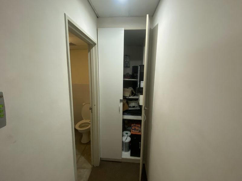 87m2  Retail Premises for Sale  - Photo 5