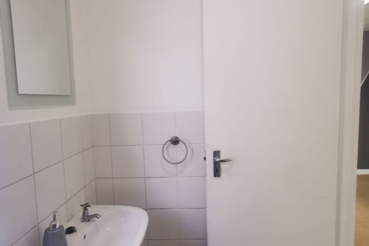 63 Commercial Office For Sale  - Photo 4