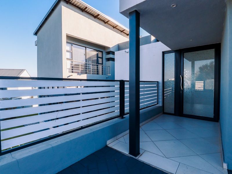 4 bedroom 4 bathroom house  with flatlet - Photo 3