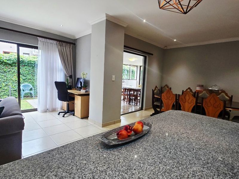 Inviting 3-Bedroom Home in a Secure and Family-Friendly Environment - Photo 10