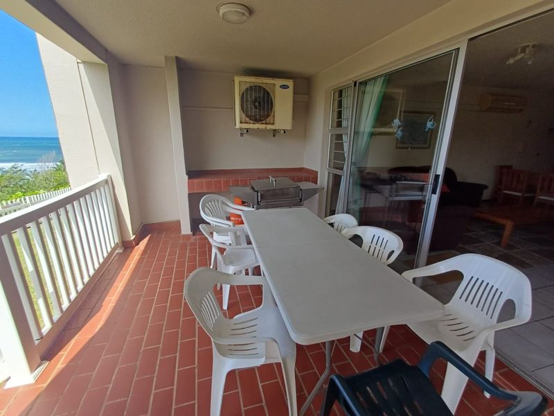 3 Bedroom ground floor apartment with magnificent ocean views - Photo 4