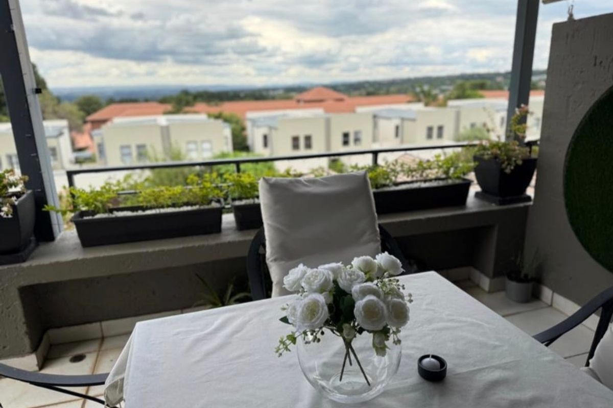 1 Bedroom Apartment for Sale in Morningside – Secure Complex, Prime Location - Photo 2