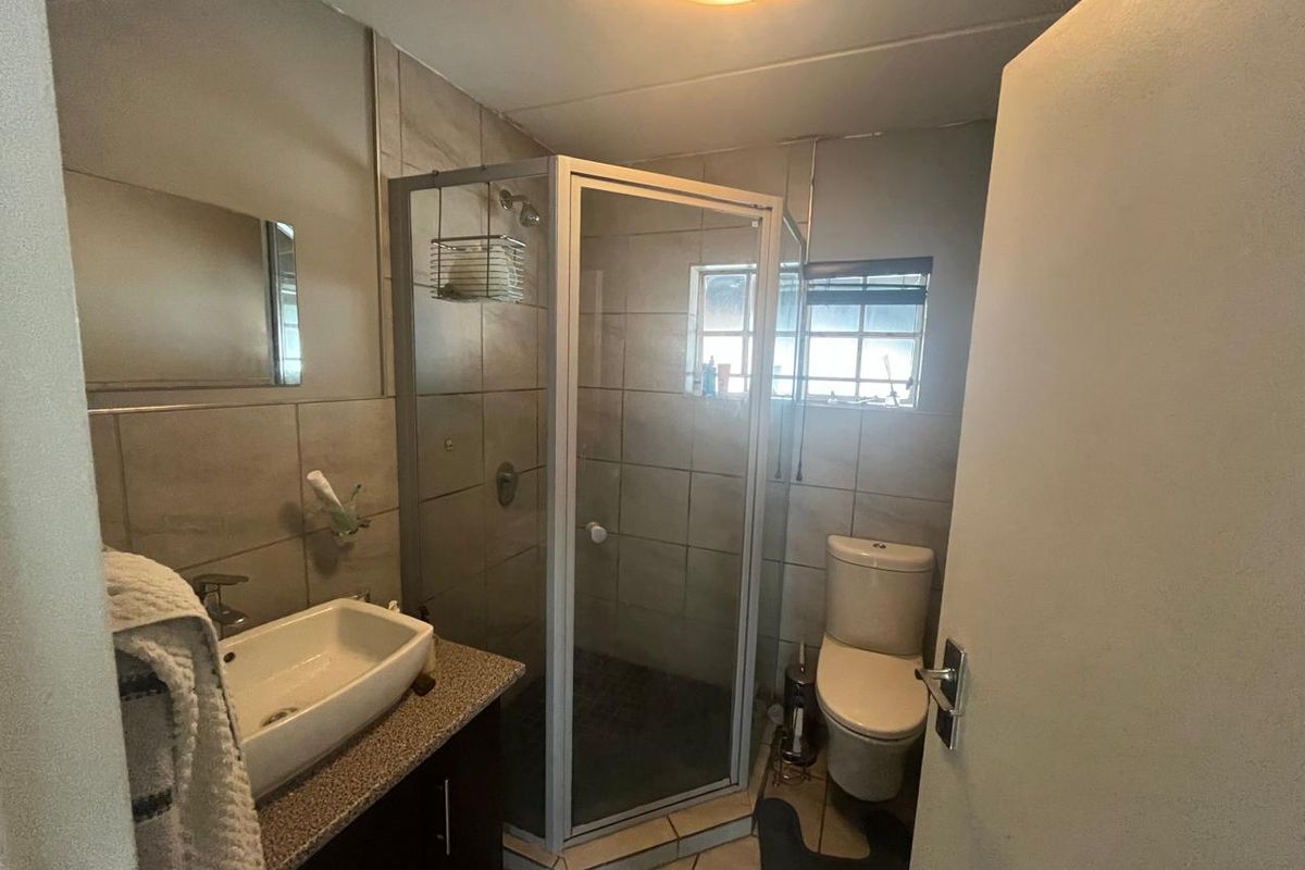 1 Bedroom Loft for Sale in Hatfield - Photo 4