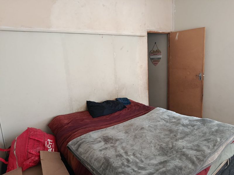 2 Bedroom Apartment In Sydenham For Sale - Photo 9