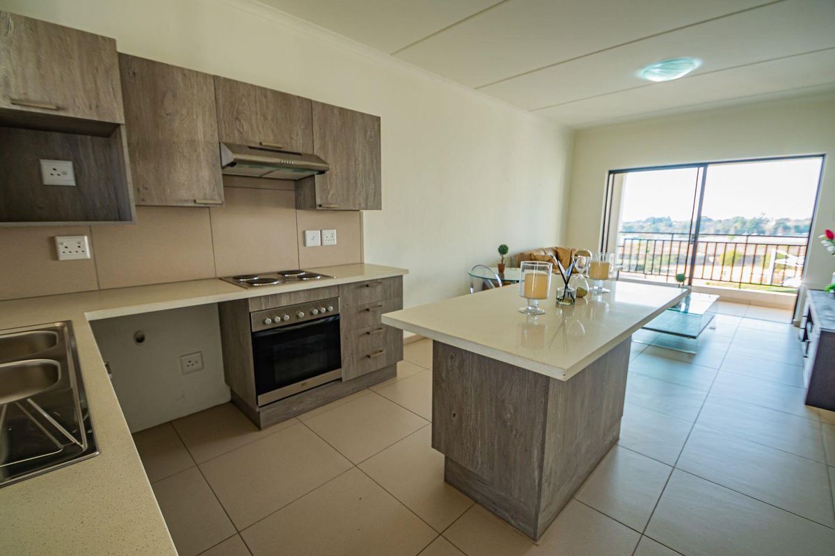 2 Bedroom 1 Bath Apartment for Rent in Carlswald - Photo 3