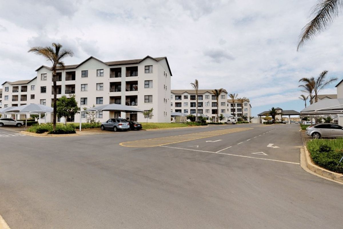 2 Bedroom 1 Bath Apartment for Rent in Carlswald - Photo 2