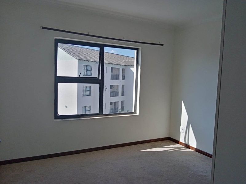 2 Bedroom 1 Bath Apartment for Rent in Carlswald - Photo 6