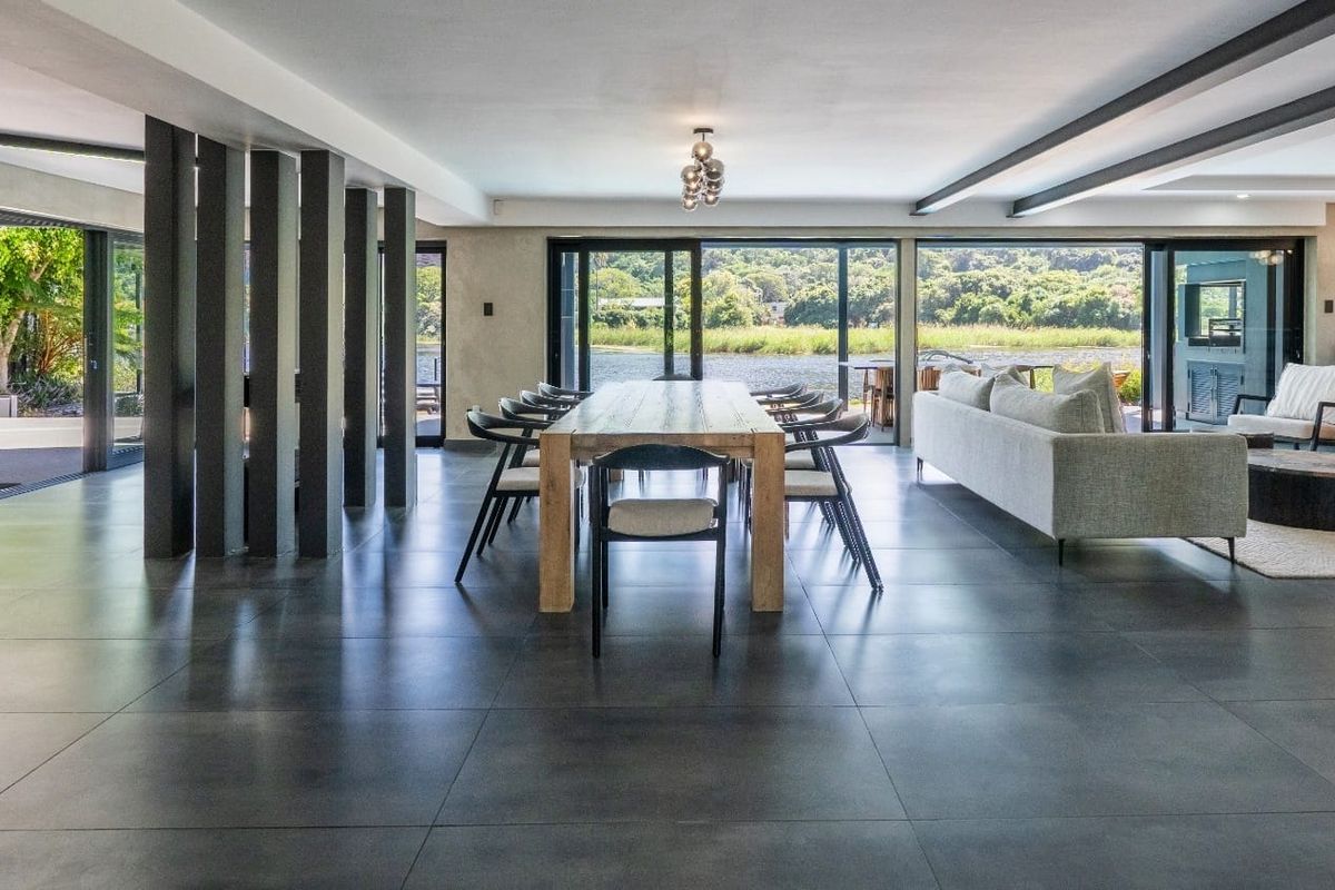 Ultra-Modern Waterfront Masterpiece with Private Jetty.  - Photo 5