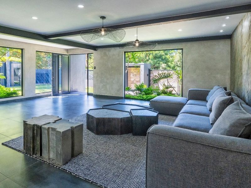 Ultra-Modern Waterfront Masterpiece with Private Jetty.  - Photo 7