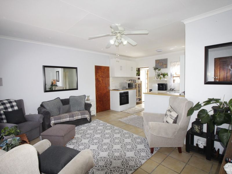 Walking distance to the beach - Photo 3