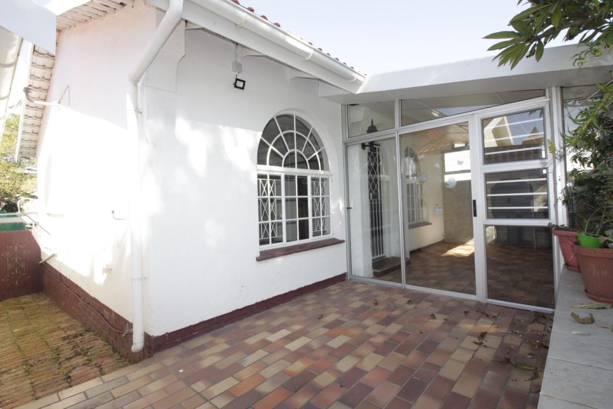 Relaxed Coastal Living  - Photo 4