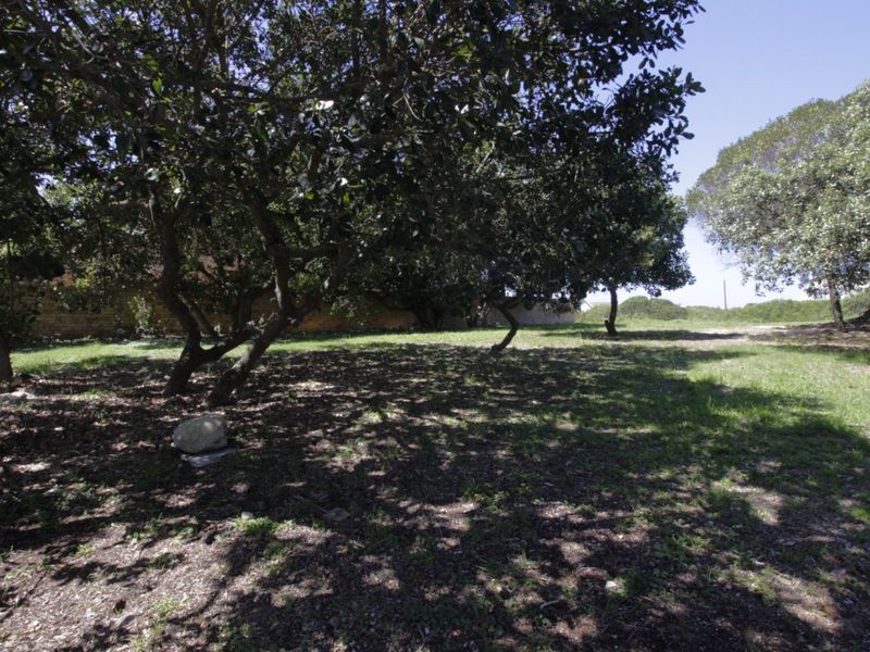 Vacant Stand with Sea Views in Peaceful Paradise Beach - Photo 3