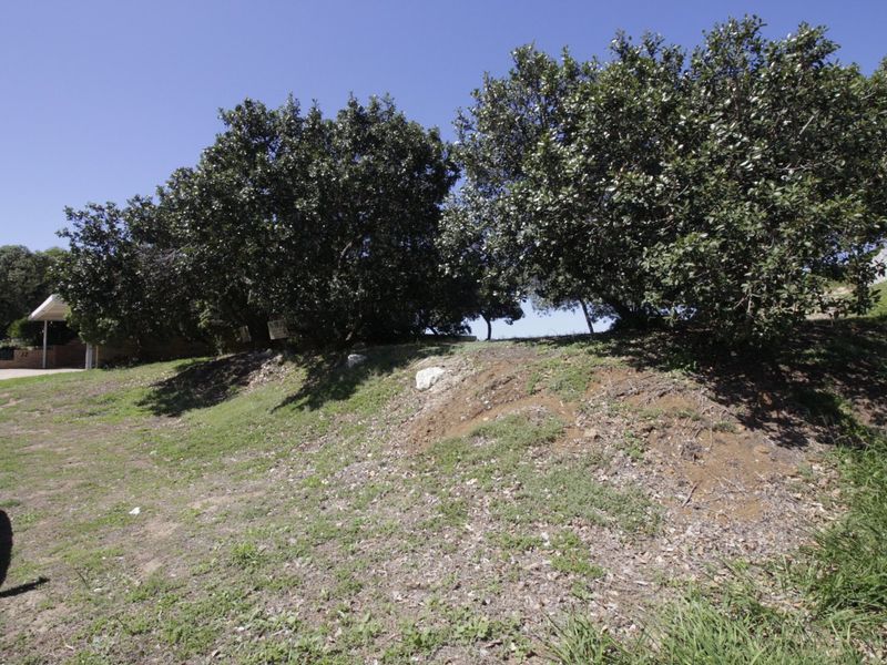 Vacant Stand with Sea Views in Peaceful Paradise Beach - Photo 2