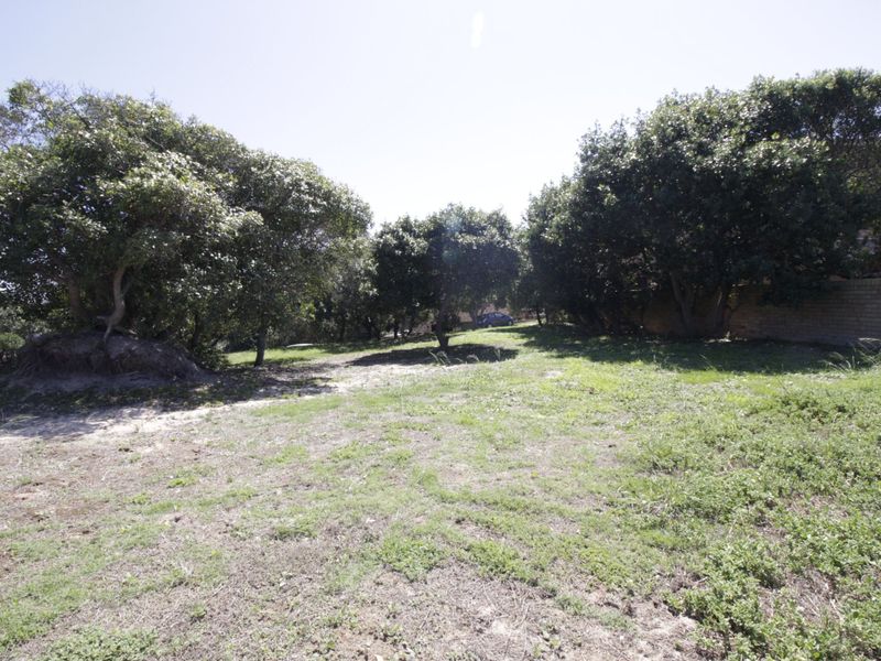 Vacant Stand with Sea Views in Peaceful Paradise Beach - Photo 8