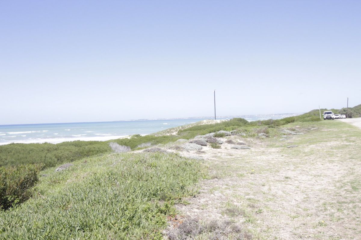 Prime Beachfront Stand with Uninterrupted Sea Views - Photo 4