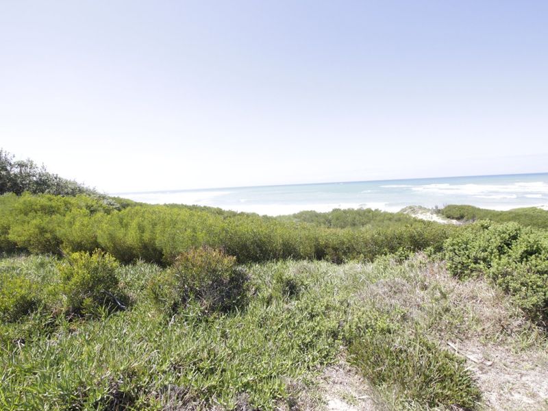 Prime Beachfront Stand with Uninterrupted Sea Views - Photo 2