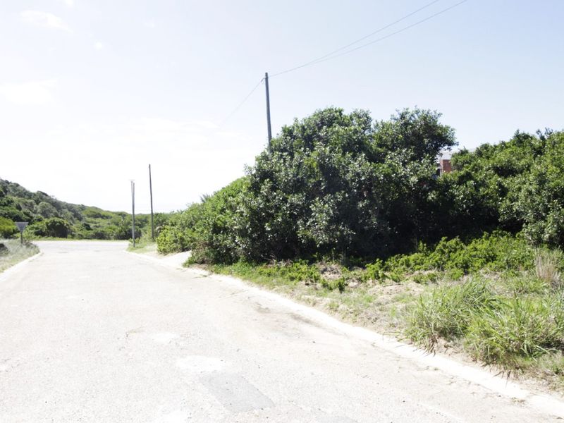 Spacious Vacant Stand in Tranquil Coastal Setting - Photo 6